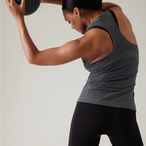 Athleta Momentum Tank | Women’s Workout Tank | Workout Top Size Medium - Picture 3 of 5
